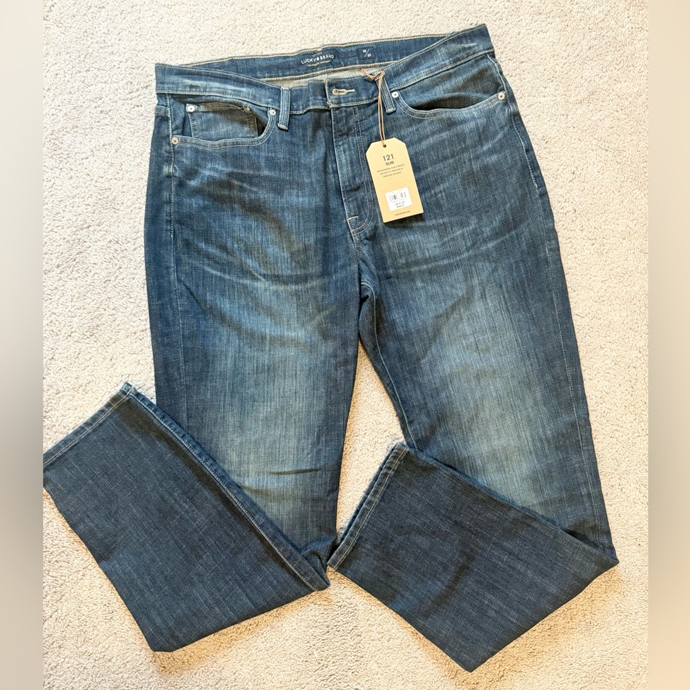 Men's Lucky blue Jeans 38/32 NWT